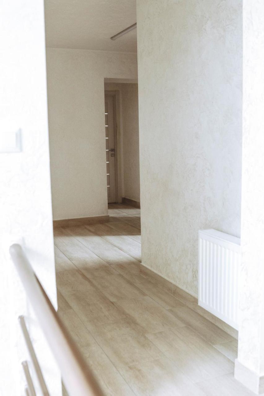 Hotel Rafinad Lviv Kültér fotó