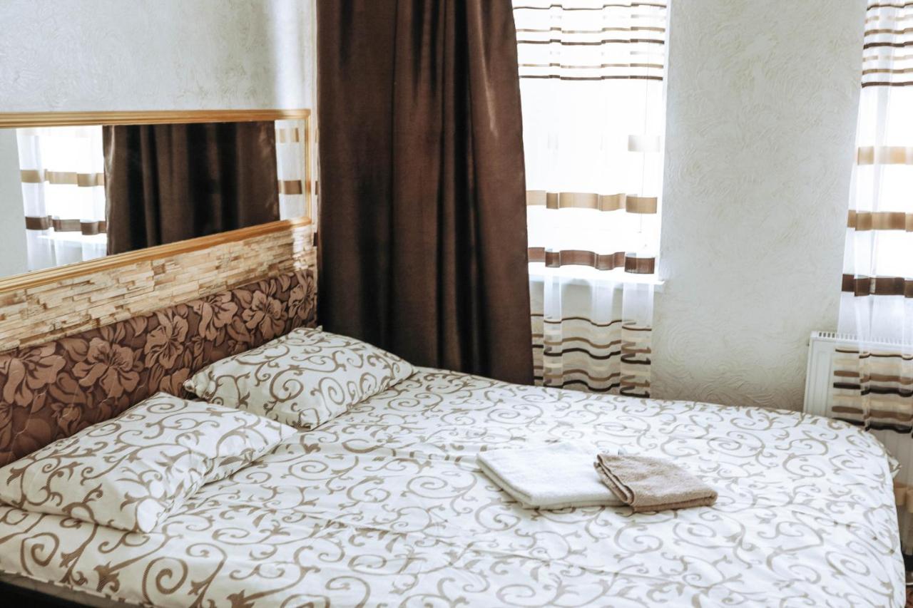 Hotel Rafinad Lviv Kültér fotó
