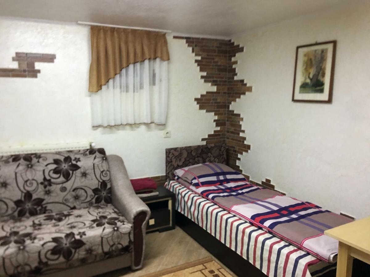 Hotel Rafinad Lviv Kültér fotó