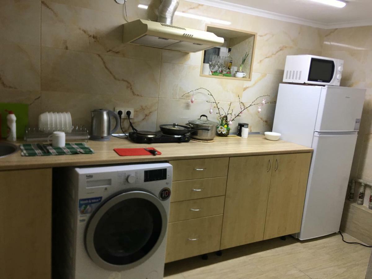 Hotel Rafinad Lviv Kültér fotó